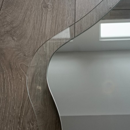 Organisch gevormde spiegel op floatglas met verlichting - STONE GLASS LED