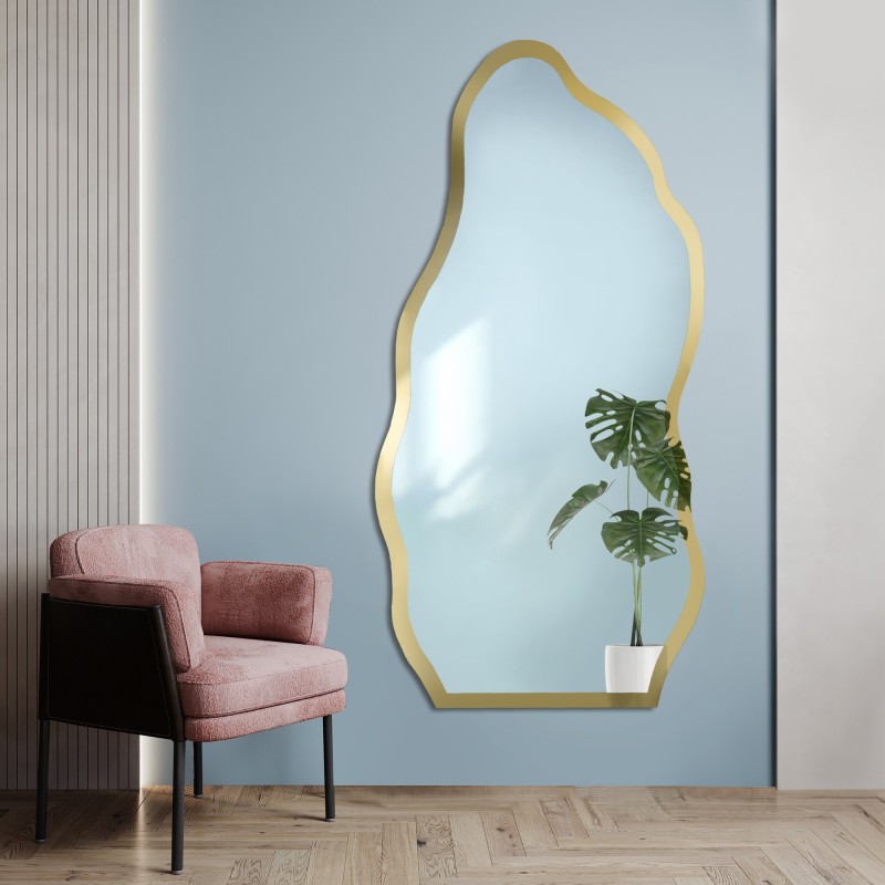 Onregelmatige spiegel in goudglanzende lijst - AURO II SHINE