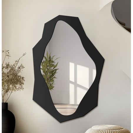 Decoratieve spiegel met scherpe organische vorm in mdf lijst - MINORE