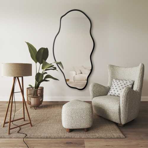 Organisch gevormde spiegel in een frame - LOLIT IN A FRAME