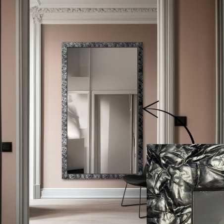 Spiegel in brede zilveren houten lijst – 9502001
