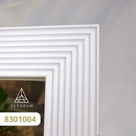 Miroir dans un cadre en bois – 8301 – couleur du cadre au choix