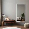 Miroir dans un cadre décoré - 7004002