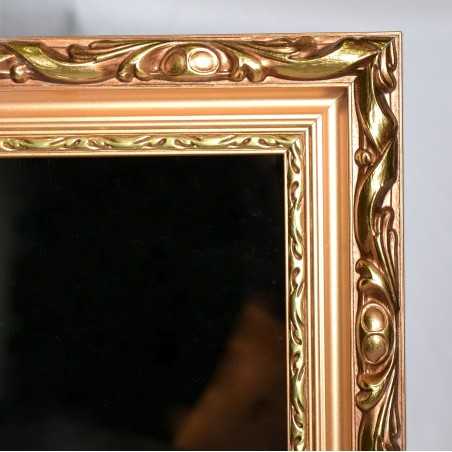 Miroir dans un cadre en bois ornemental doré - 5004003