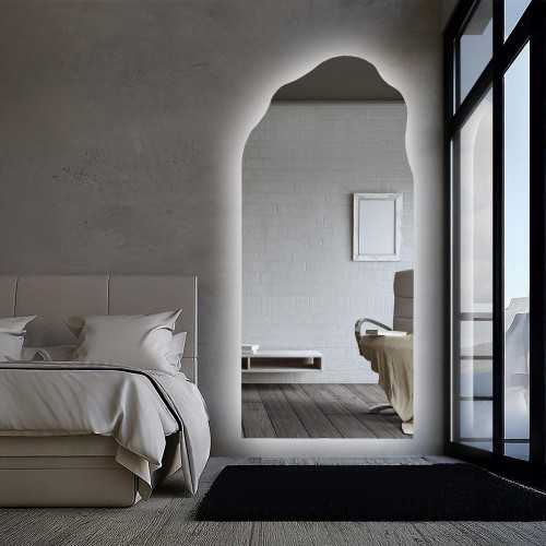Miroir semi-ovale avec forme organique et éclairage - AURO LED 1