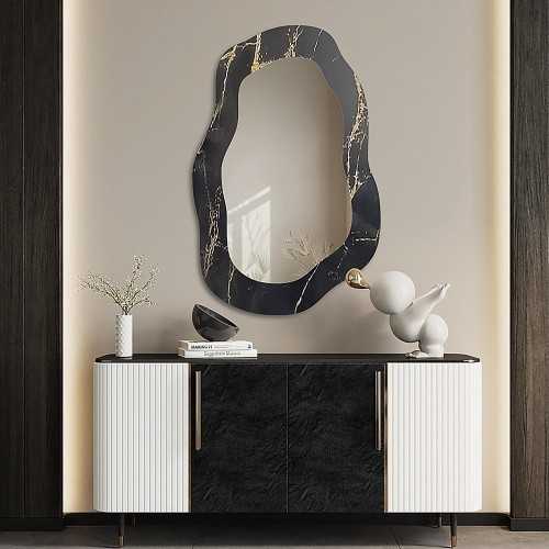 Onregelmatige spiegel op zwart-goud marmer – MARBLE NOCTO