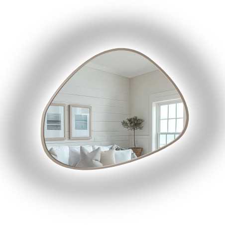 Miroir aux formes organiques, avec cadre en MDF couleur cachemire et éclairage intégré - MARIS SAND LED DANS SON CADRE