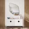 Miroir aux formes organiques dans un cadre en MDF couleur cachemire - MARIS SHELL DANS SON CADRE
