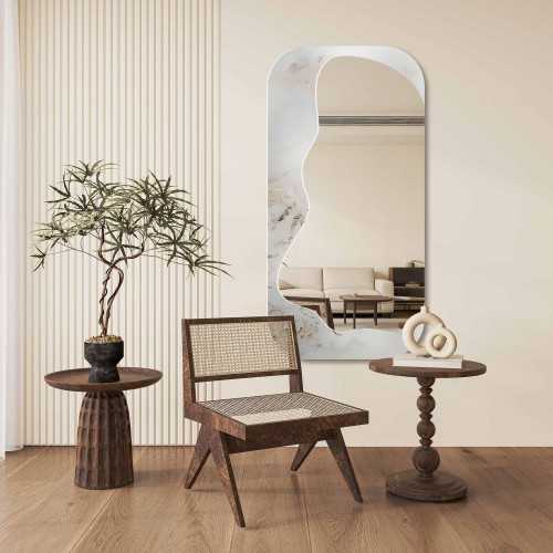 Onregelmatige spiegel op wit-goud marmer – MARBLE CALANTHE