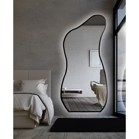 Organisch gevormde spiegel in lijst met verlichting - ANGELIT IN LED FRAME