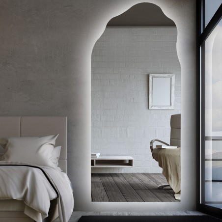 Halfovale spiegel met organische vorm en verlichting - AURO LED 1