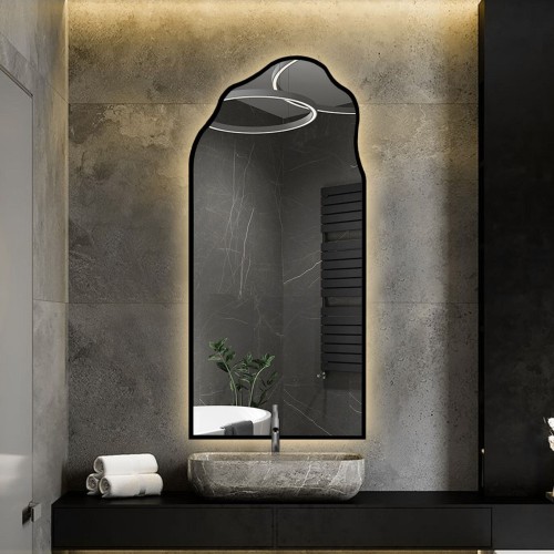 Półowalne lustro o organicznym kształcie w ramie z podświetleniem - AURO W RAMIE LED 1