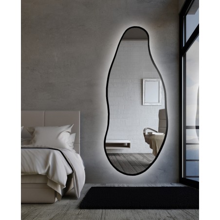 Spiegel met organische vorm in frame met verlichting - BARYT IN LED FRAME