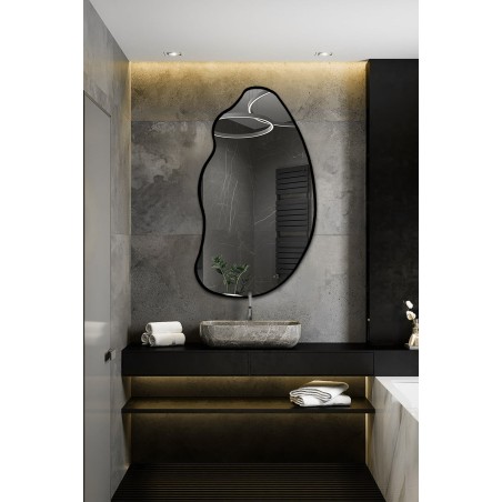 Organisch gevormde spiegel in lijst - TOPAZ IN FRAME