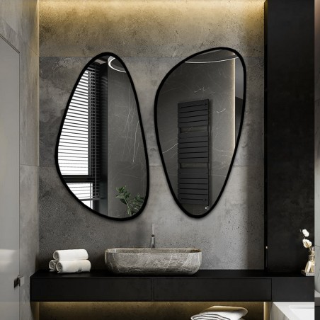 Set van twee onregelmatige spiegels in een frame - SELENIT IN EEN FRAME